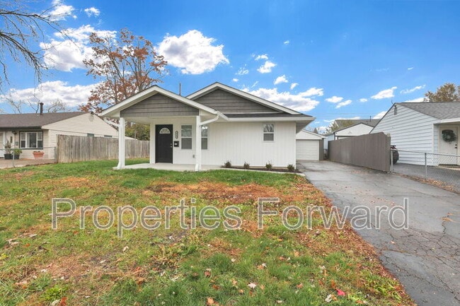 Photo - 1734 Eastfield Dr N