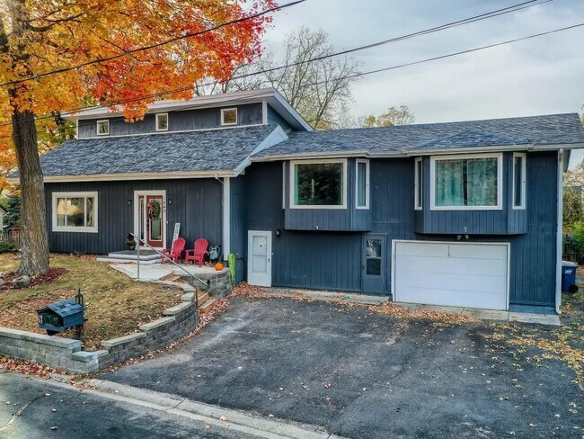 Photo - 1649 Gull Ln