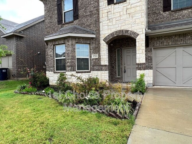 Photo - 3721 Fossil Tree Ln