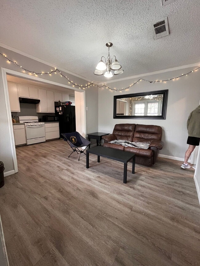 Photo - Pre-Leasing for Summer/Fall 2026 - Close to TTU & Covenant Hospital