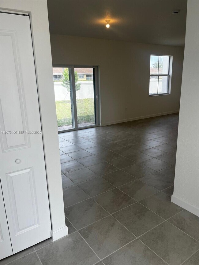 2625 SE 24th Ct