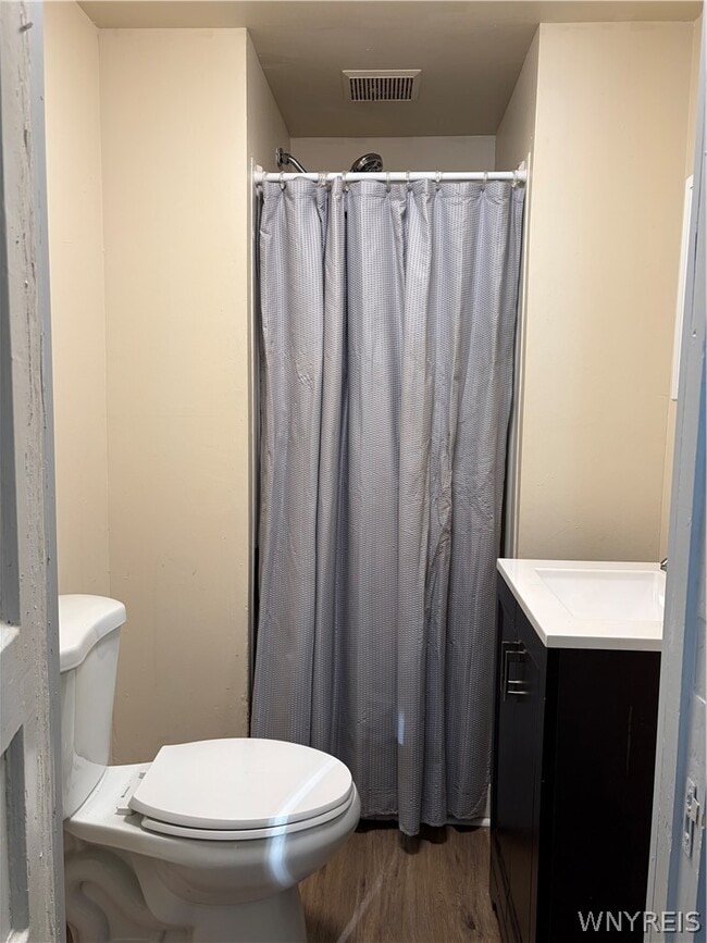 Photo - 74 Genesee St