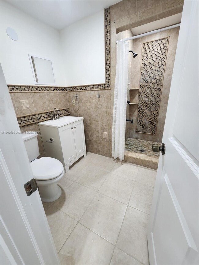 Photo - 645 NW 7th Ave Unit Studio -2