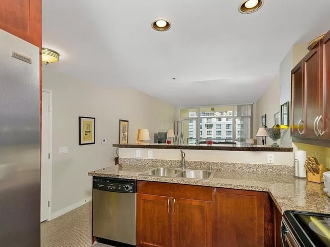 Photo - 427 Ninth Ave