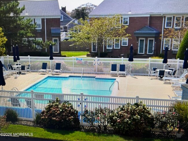 Photo - 310 Maryland Ave Unit 33B