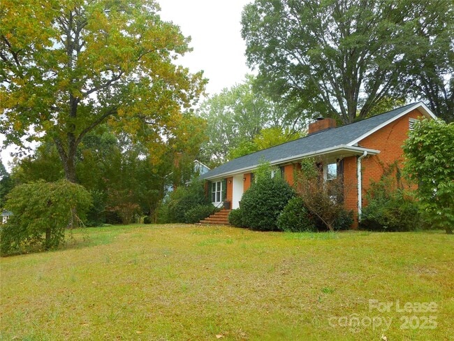 Photo - 8917 Nottoway Dr