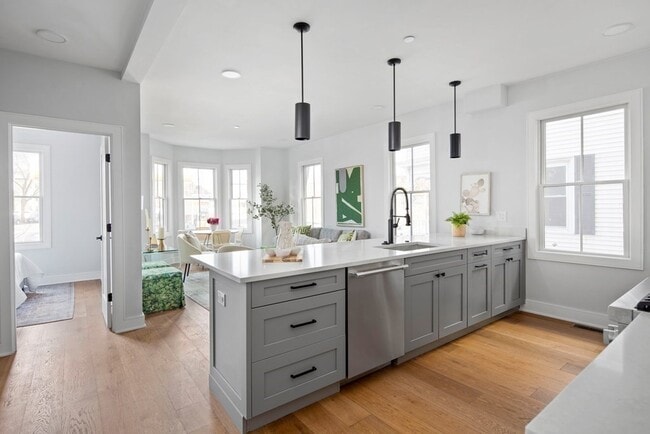 Photo - 290 Prospect St Unit 2