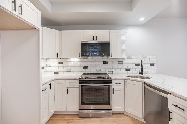 Photo - 5611 Arlington St