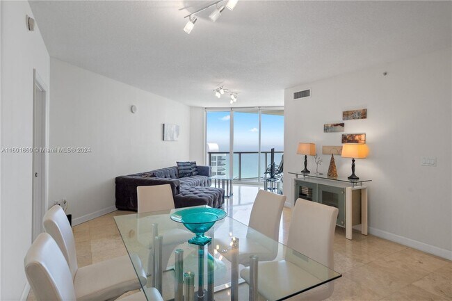 Photo - 16699 Collins Ave Unidad 3106