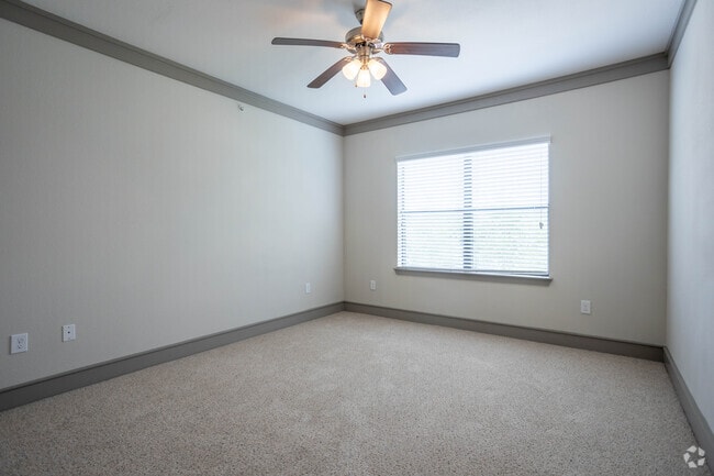1 BR, 1 BA - 661 SF