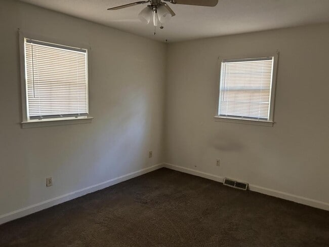 Photo - 608 Plum Dr