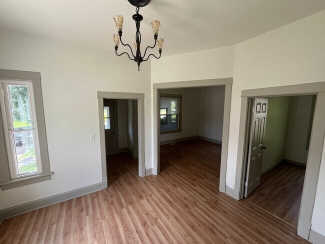 Photo - New Listing !!!