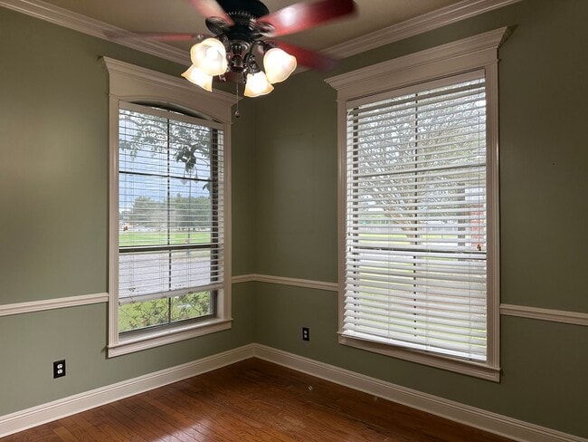 Photo - Welcome to Southlake Plantation in Youngsv...