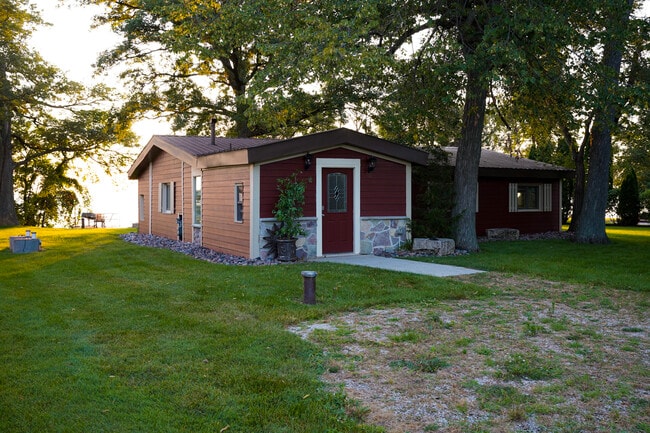 Photo - N3203 Ecker Lakeland Dr