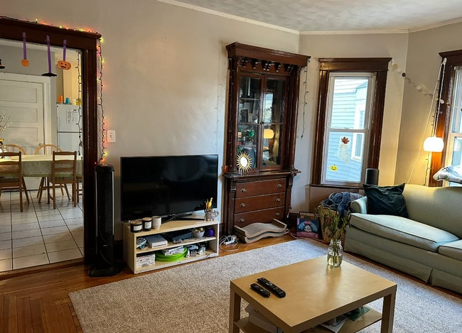 Photo - 183 College Ave Apartments Unit 1