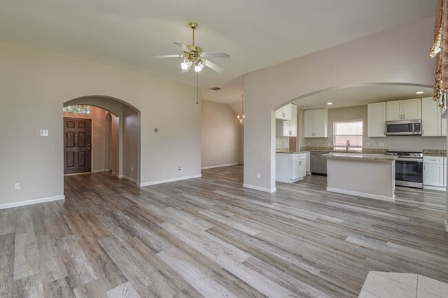 Photo - 14214 Silver Glade Ln