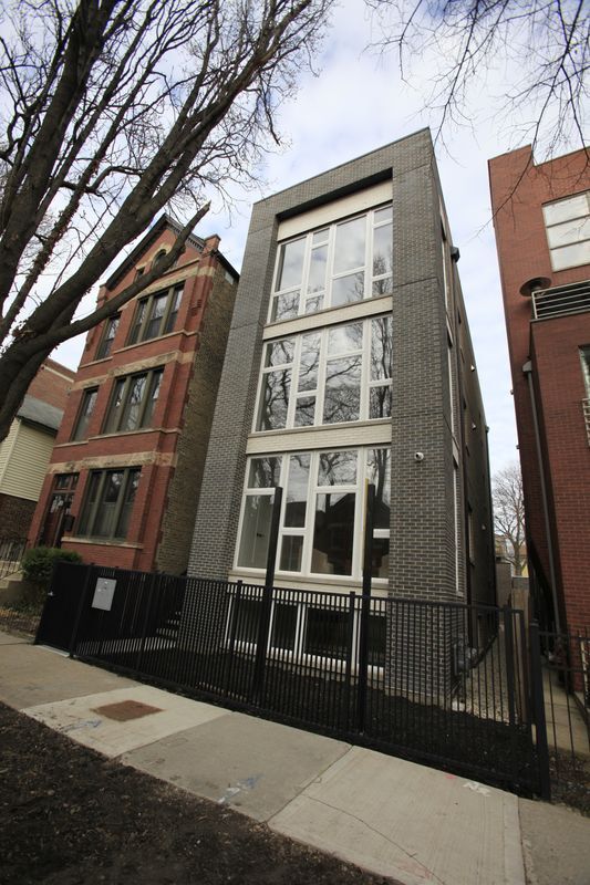 Photo - 1029 N Winchester Ave