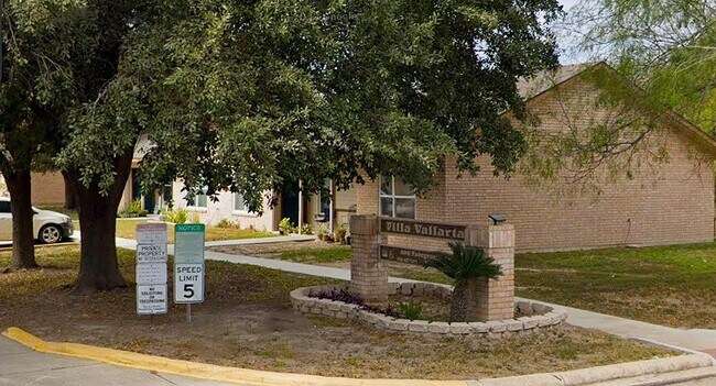 Photo - 600 N Fairgrounds Rd