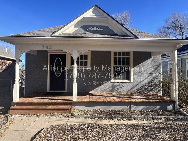 Photo - 743 N Walnut St
