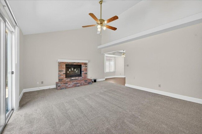 Photo - Nicely Remodeled North Fresno 3/2