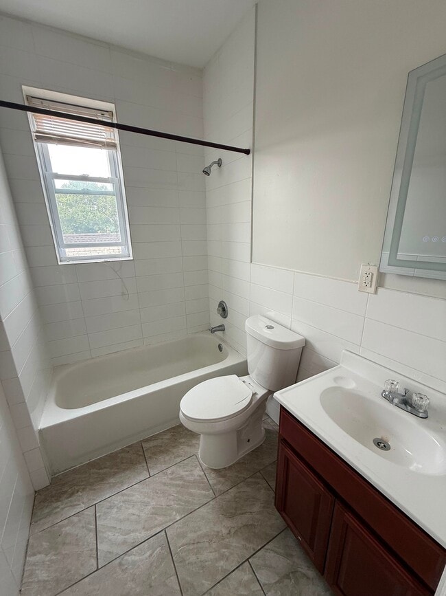 Photo - 162 Bergen Ave