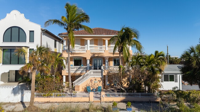 Photo - 3520 El Centro St