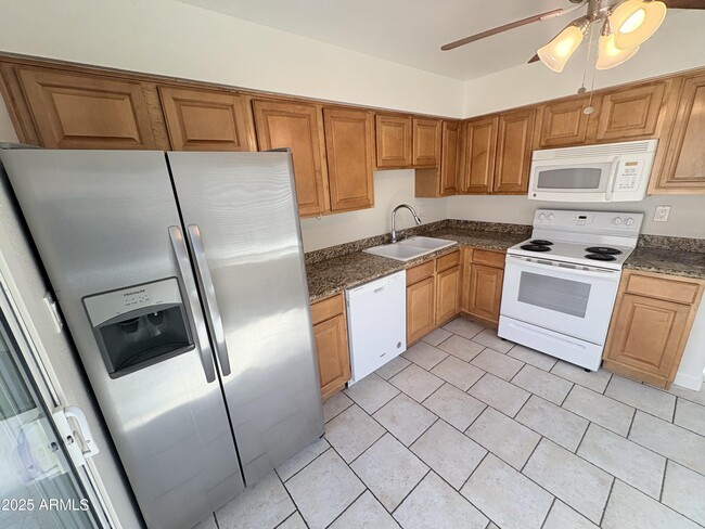 Photo - 1538 E Palmdale Dr