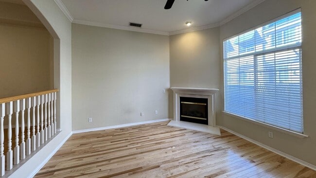 Photo - 5730 S Glennie Ln