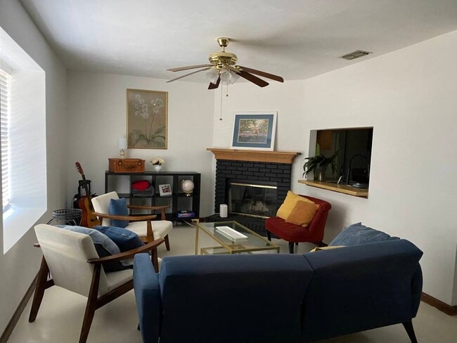 Photo - 2006 Gardenbrook Ln