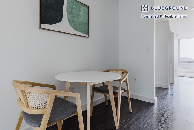 Photo - 10 New St Unidad FL5-ID1146