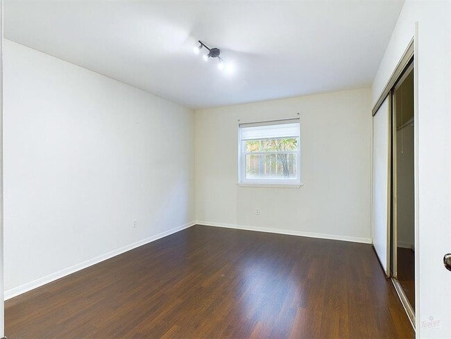 Photo - 2104 Cullen Ave Unidad 4-117