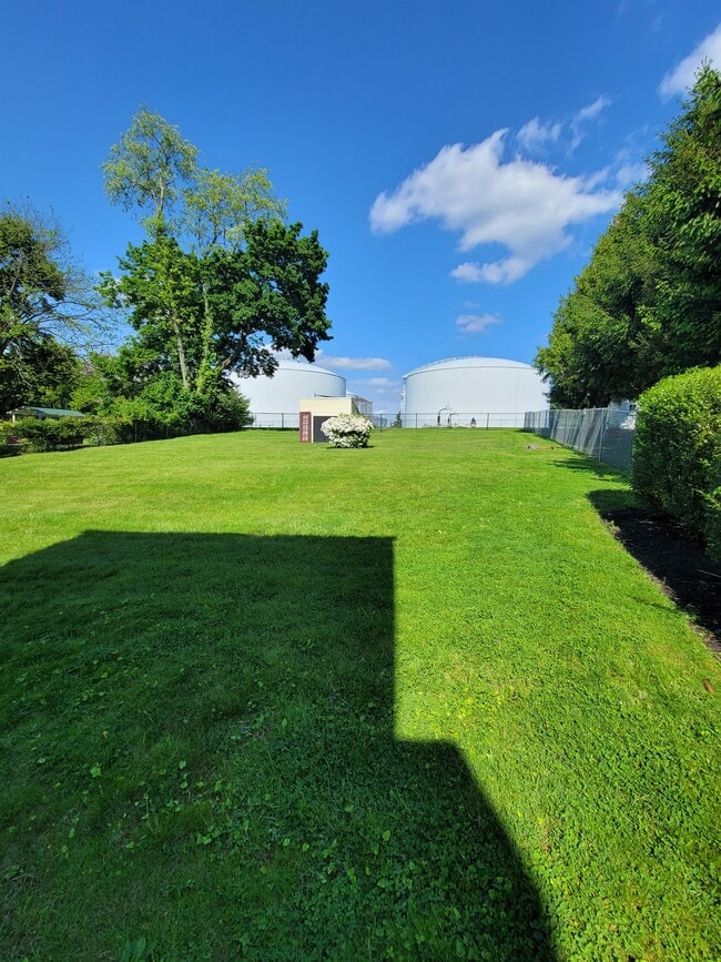 Photo - 927 Mt Pleasant Ave