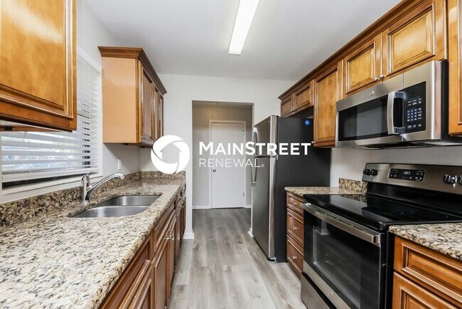 Photo - 3 Bedroom Pet-Friendly Home in ORLANDO, FL with Main Street Renewal