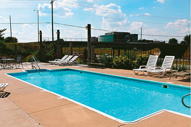 Pool - Fremont Landing Rental