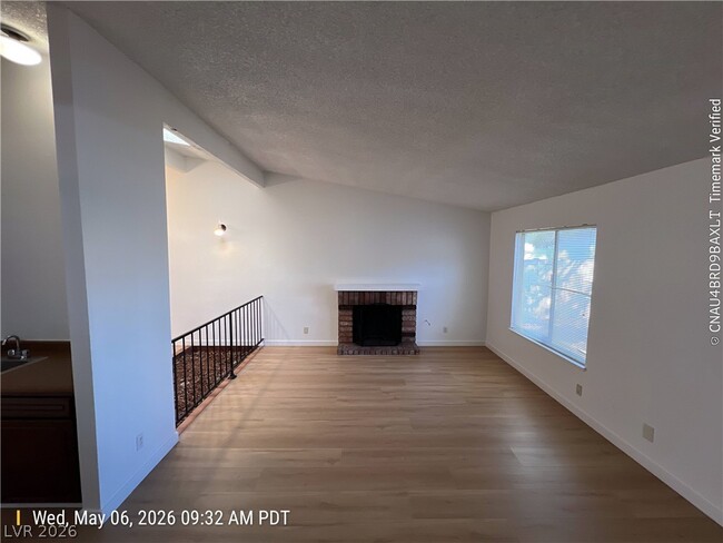 Photo - 2513 Lourdes Ave