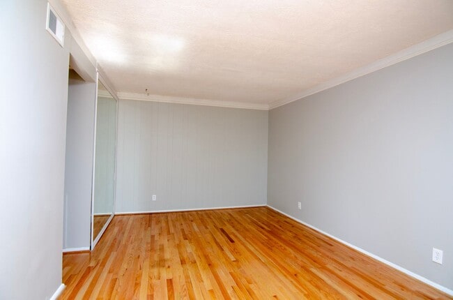 Photo - 201 Acklen Park Dr Unit 19
