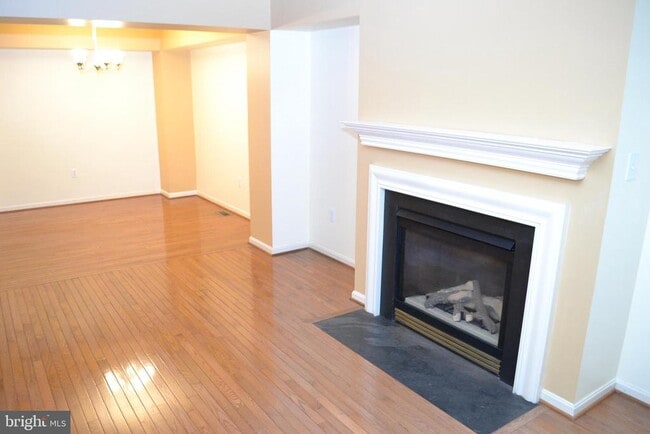Photo - 2202 Garden Ln