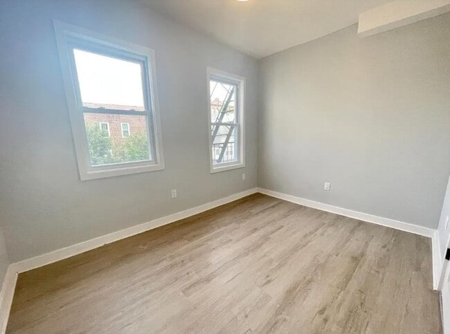 Photo - 87 Sherman Ave Unidad 2