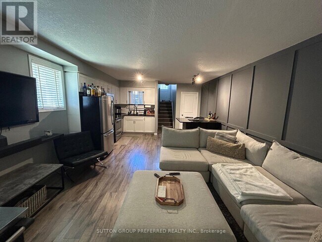 Photo - 3200 Singleton Ave