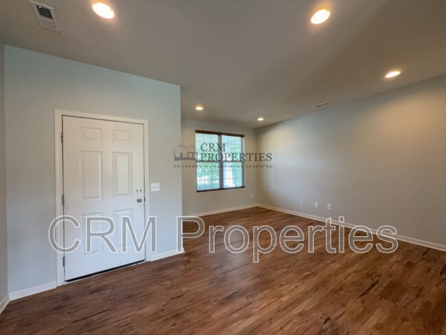 Photo - 13213 Isle of Man Way