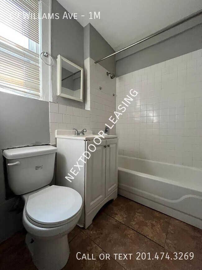 Photo - 69 Willams Ave-1M Unidad 1M