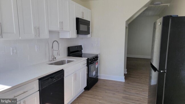 Photo - 637 South Paca St