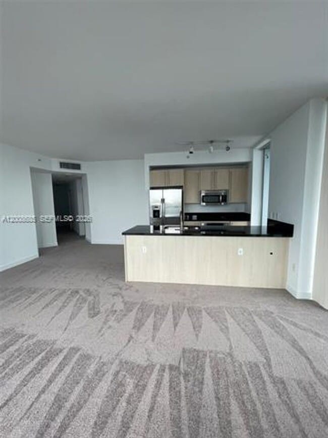 Photo - 79 SW 12th St Unidad 79 SW 12th St # 1601-S