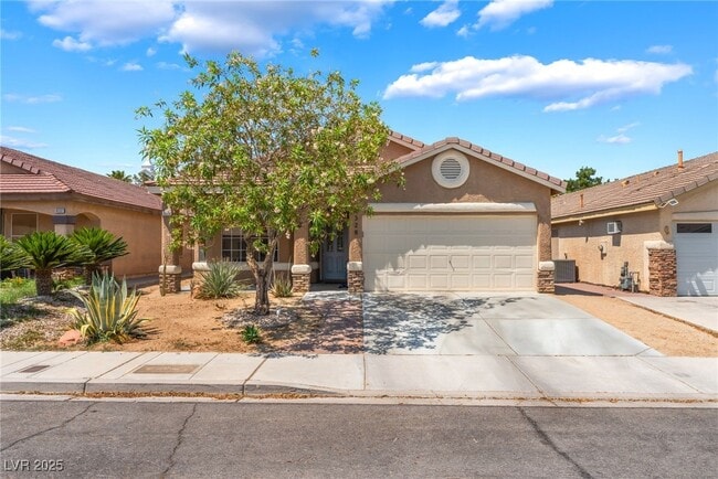 Photo - 8328 Spruce Meadows Ave Casa