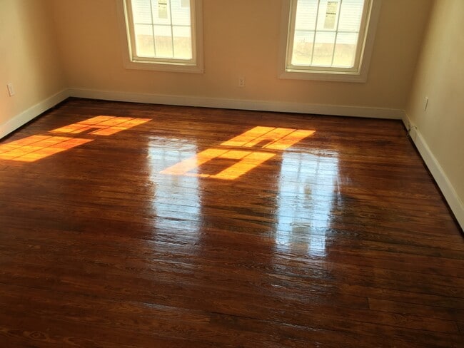 Photo - 1820 Fairfax Ave Unidad Fairfax Apt