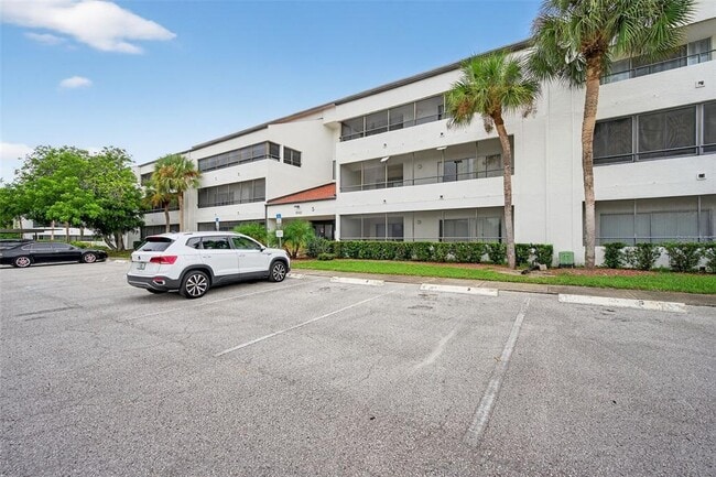 Building Photo - 2583 Countryside Blvd Unit 3212 Rental