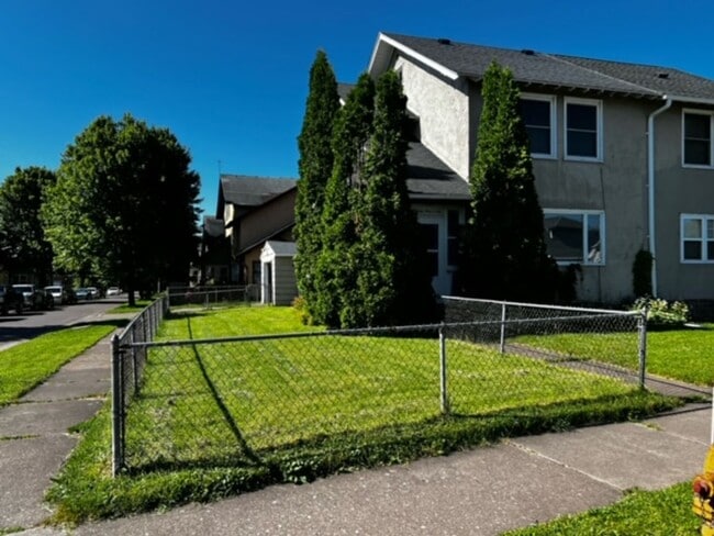 Building Photo - 8906-8908 Hilton Str, Unit 8908