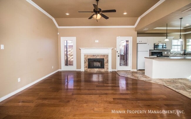 Photo - 5826 104th St