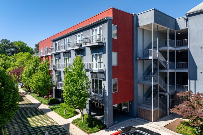 Optimist Lofts