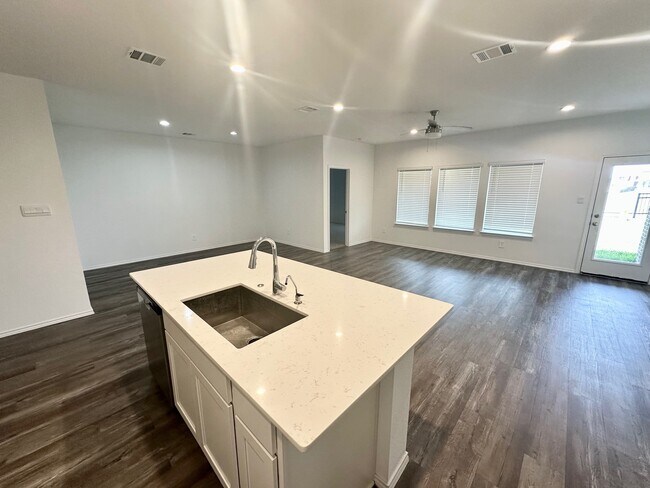 Photo - 4985 Almond Ter Dr